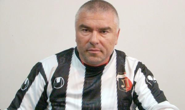 Фен №1 на Локо (Пд) хвърли оставка, Марешки искал политагитация