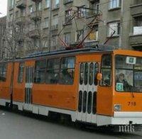 Меле! Джип и трамвай се удариха в София - четирима са пострадали