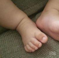 Разделят сиамските близнаци след 6 месеца 