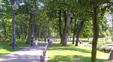 пик нагла шофьорка гази алеи западен парк снимки