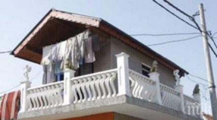 вдигат къщи ромски коптори