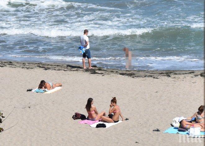 Облаци и дъжд на запад, слънце по морето