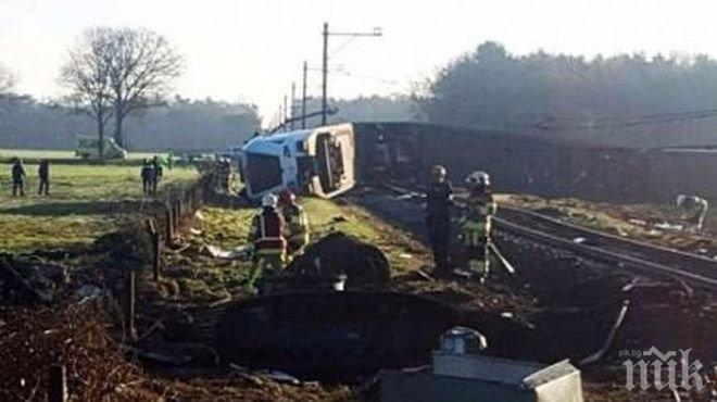 Катастрофа на влак с товарен камион се  размина без жертви