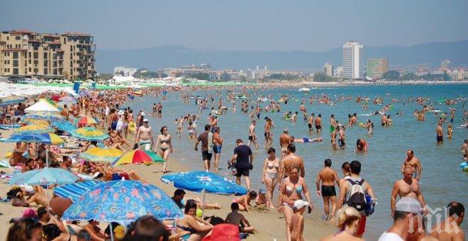 Трагедия! Турист издъхна на плажа в Слънчев бряг
