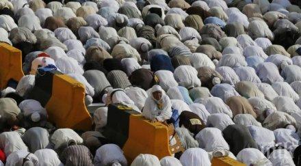 млн мюсюлмани отправят хадж мека