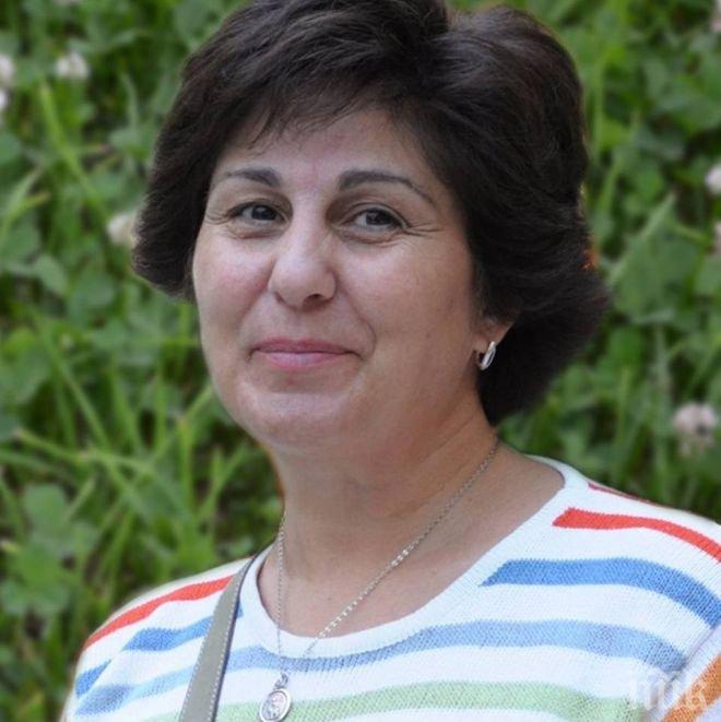 Спасената от учениците си учителка се връща в клас
