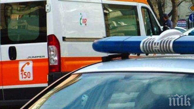 Зрелищна каскада! Камион се вряза в кола в Пловдив! Завъртя я на пътя (СНИМКИ)