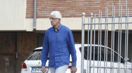 фото бомба пик румен овчаров мерцедес 200 бона движи шофьор арабски шейх папарашки снимки