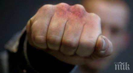 батки размазаха юмруци бургазлия два телефона