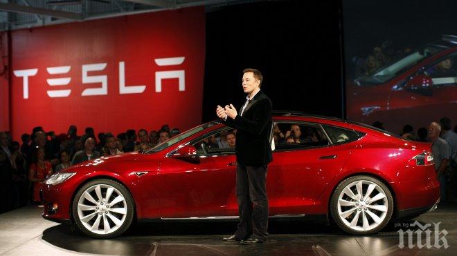 Тесла Моторс зарежда нов хардуер в електромобилите си