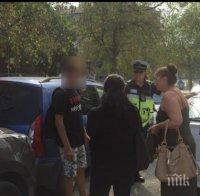 Меле на 15 септември! Непълнолетен без книжка отнесе три коли до училище (СНИМКИ)
