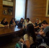 Депутатите от ГЕРБ се срещат с майките на деца с увреждания