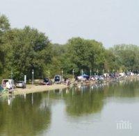 Шоу на Гребната: Най-добрите рибари в света загряват за голямата битка
