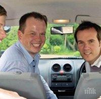 Рекордно ужилване! Фейсбук сви 2 милиона от автобусите