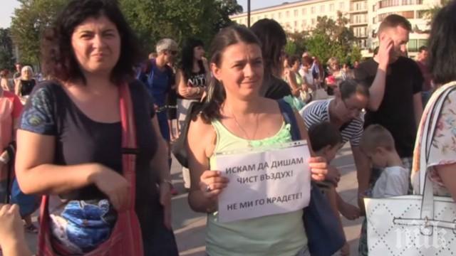 ПРОТЕСТ! Русенци отчаяни, готови са за жива верига на Дунав мост заради мръсния въздух 
