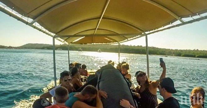 Взривиха туристическа лодка в Бали, загина чужденка