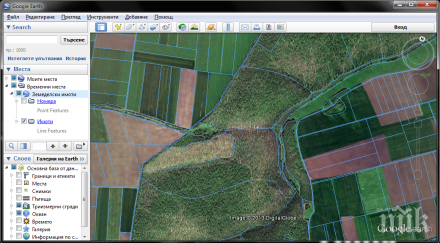 два самолета снимат нивите страната