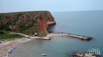 нелеп инцидент джип 200 бона потъна залива болата снимки