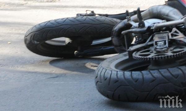 БЕЗ ВРЕМЕ! 17-годишен моторист без книжка загина край Търново