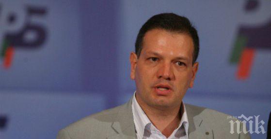 Бисер в парламента! Реформатор не знае с какво се зареждат електромобилите