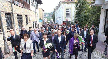 корнелия нинова бъдете горди навеждайте глави никого освен героите