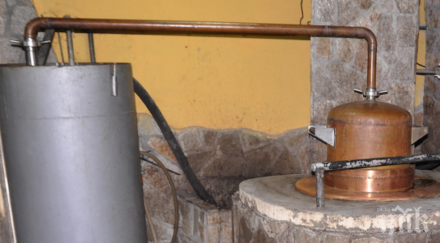 чети етикета готвят поскъпване домашната ракия