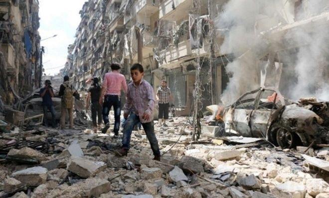 Бомбардировките в Алепо продължават