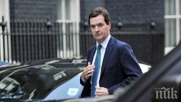 Джордж Озбърн предупреди Тереза Мей да даде приоритет на икономиката пред миграцията