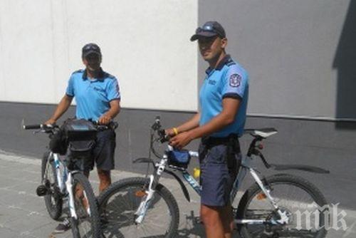 Свалиха полицаите в Бургас от колите