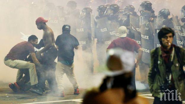 Протестиращите в Шарлът излязоха за четвърта поредна нощ на демонстрации