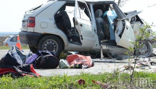 ПИК TV: Вместо ремонт?! Пътни знаци ще борят катастрофите по пътя на смъртта Русе-Бяла