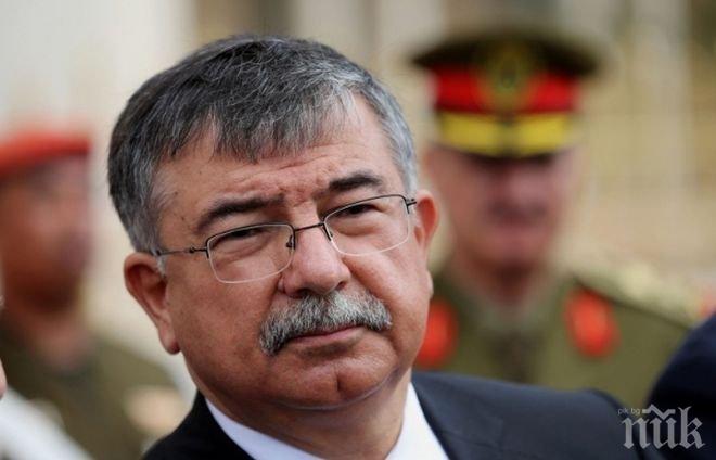 След чистката: 60% от турското военно министерство ще е от цивилни