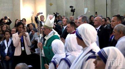 папата посети джамия баку вижте пожела мюсюлманите видео