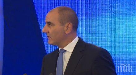 цветанов опонентите разчитат популизъм компромати