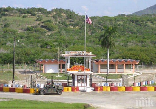Евакуират американската база Гуантанамо в Куба заради ураган