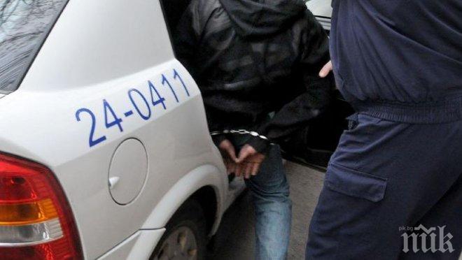 Полицията арестува пловдивския травестит, който вилнее в Кючука 