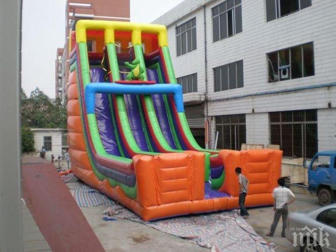 Заради конкуренция! Запалиха детски батут във Видин