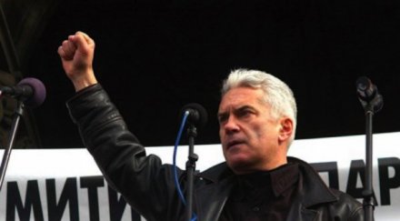 волен сидеров съм хитлер българия уго чавес