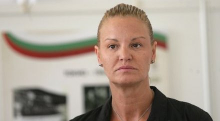 почина бащата стефка костадинова