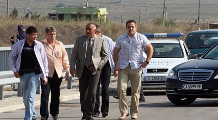 тройната коалиция водела кабинета борисов магистрали