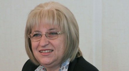 цачева харизмата лидера засенчи депутатите герб