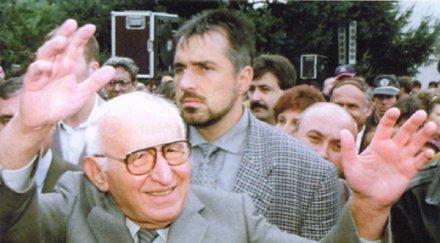 бате бойко кого оставяш