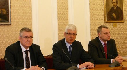 овчаров отрече виновен скъпия ток марица изток