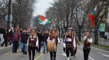 кукери неделния протест варна снимки