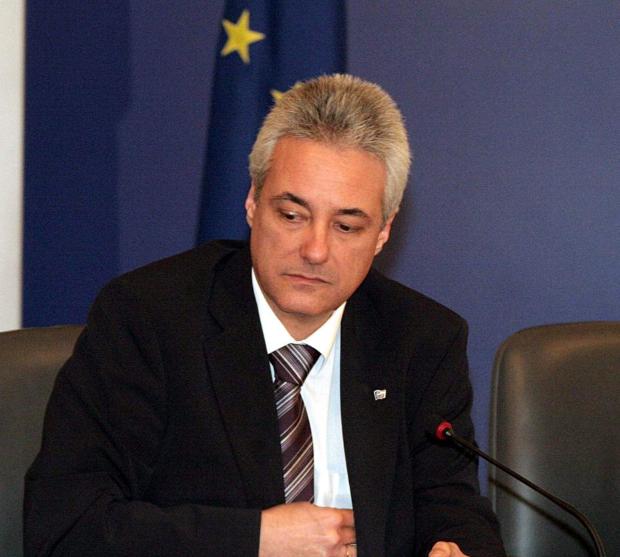 Атанас Чобанов от Париж: Кандидат-премиерът Марин Райков е добър брокер