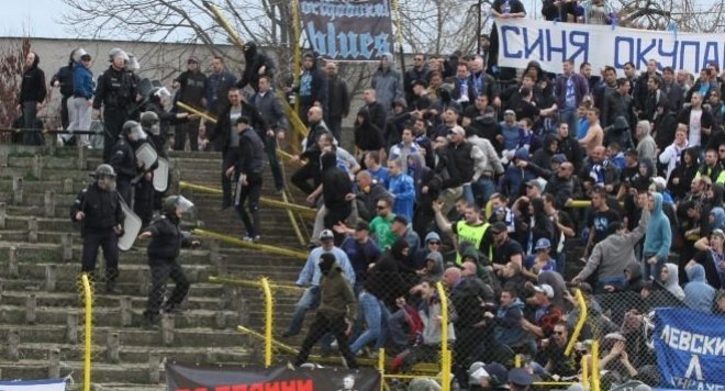 БФС с призив към феновете след погромите на Ботев - Левски