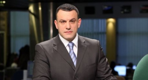 Юксел Кадриев ще мете градинки