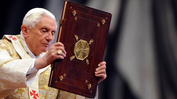 115 кардинали избират нов папа