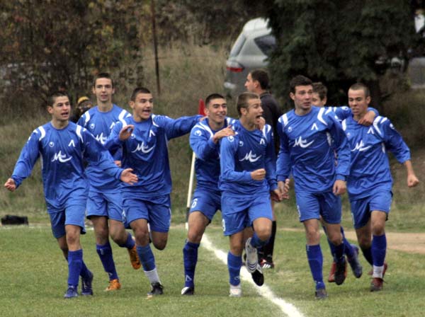 Левски обявява конкурс за треньори в школата