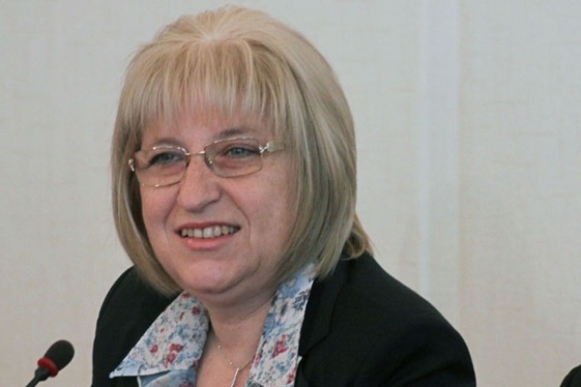 Цачева: Харизмата на лидера засенчи депутатите на ГЕРБ